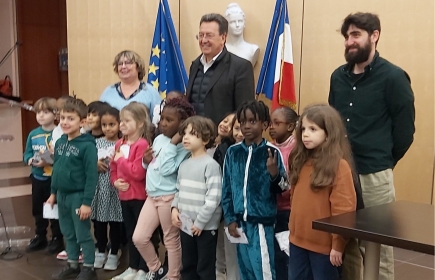 Chaque année, le Rotary Lyon Val de Saône accompagne l'opération "Coup de pouce clé" avec la municipalité de Caluire.